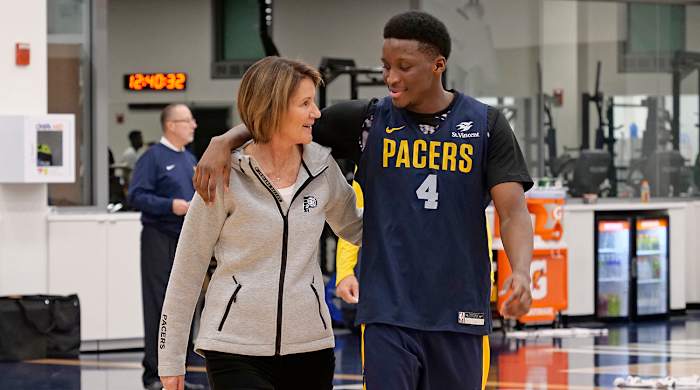 kelly-krauskopf-pacers-oladipo.jpg